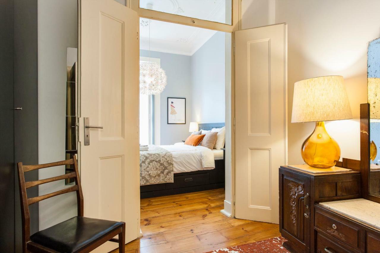 Bairro Alto 3 Bedroom Patio Flat! ลิสบอน ภายนอก รูปภาพ