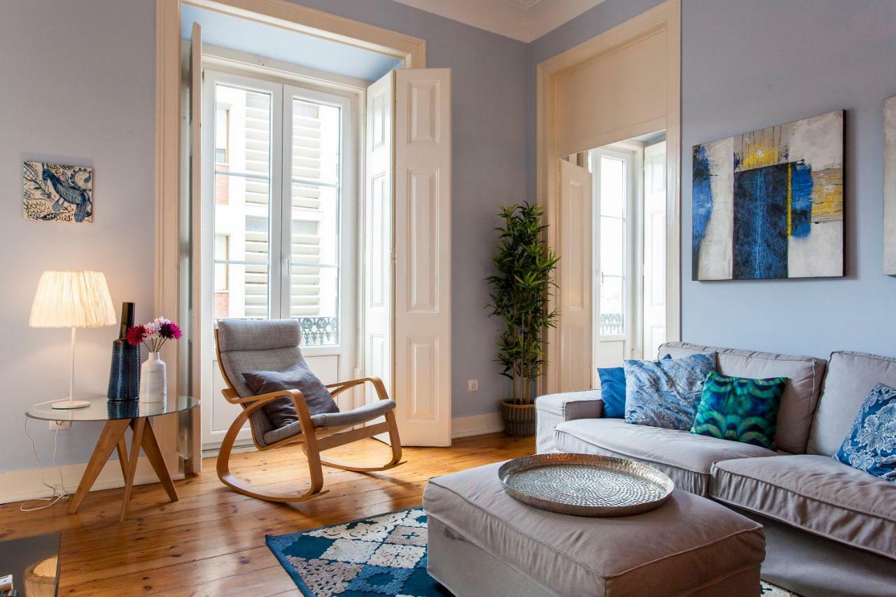 Bairro Alto 3 Bedroom Patio Flat! ลิสบอน ภายนอก รูปภาพ