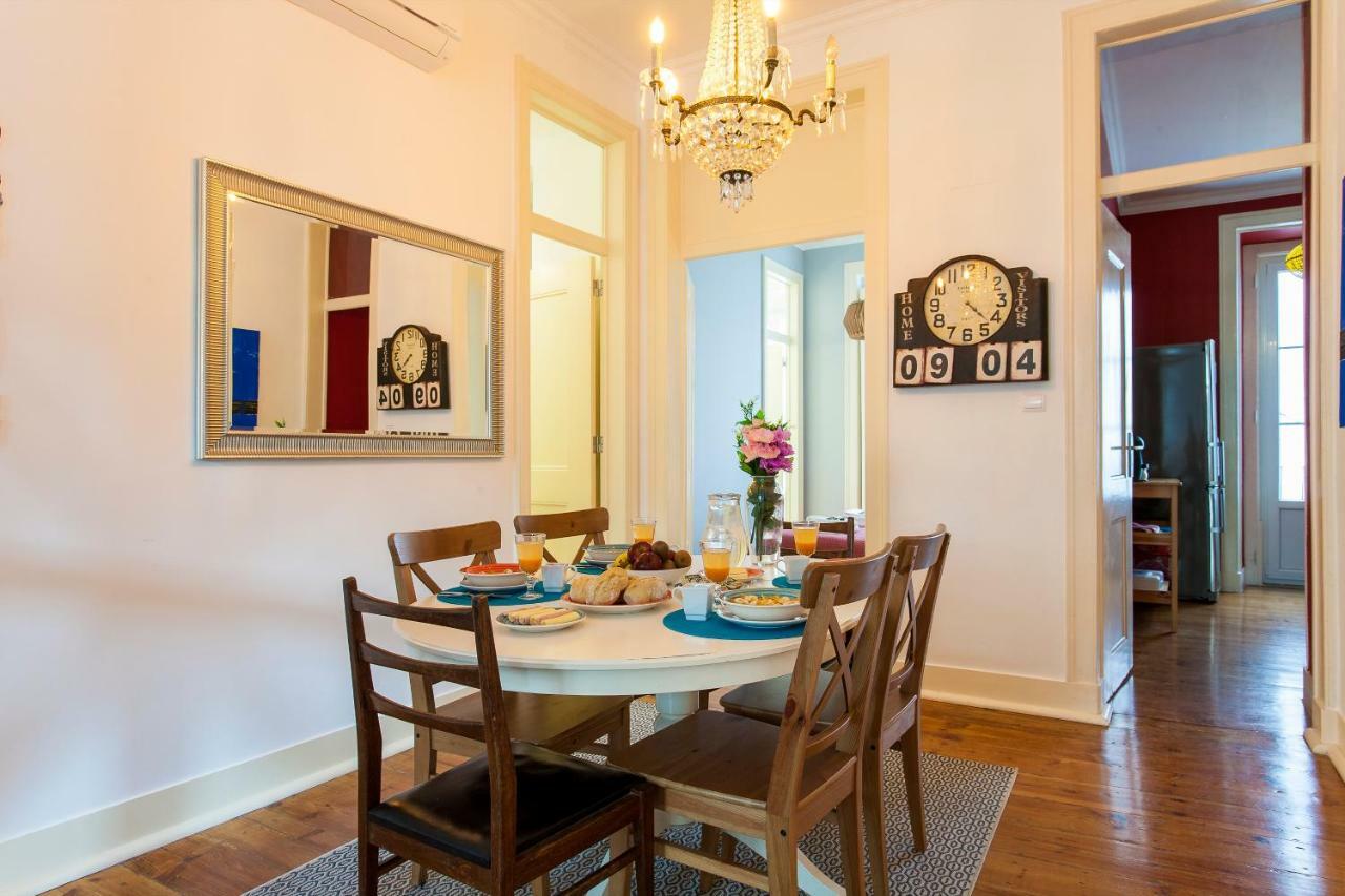 Bairro Alto 3 Bedroom Patio Flat! ลิสบอน ภายนอก รูปภาพ